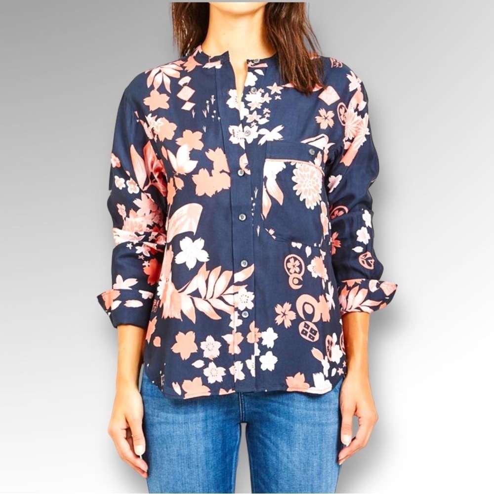 The Rowan Shirt In Dark Night By Closed. 58% CUPRO, 42% VISCOSE.